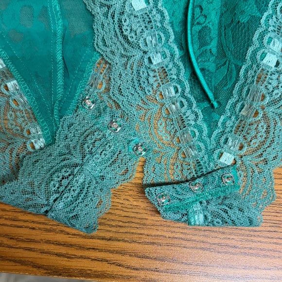 Victoria Secret Robe & Teddy Gold Label Vintage Elegant Teal Lace Belt Size L - Picture 11 of 12